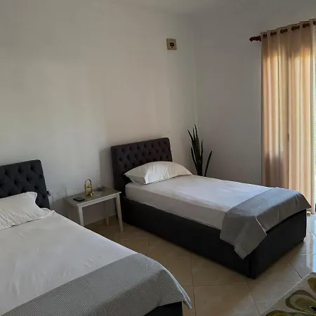 Villa Quiet Room, Close To Airport Kamez