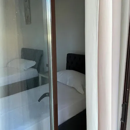 Villa Quiet Room, Close To Airport