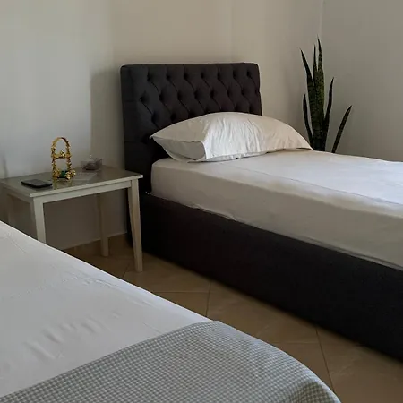 Quiet Room, Close To Airport *