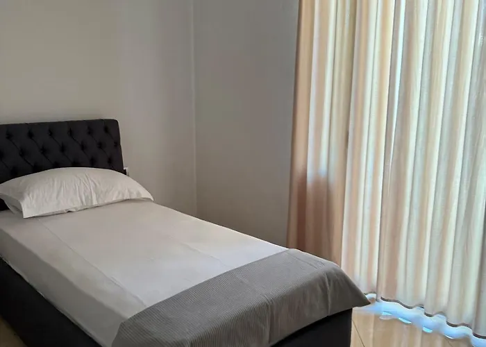 Quiet Room, Close To Airport 别墅 *