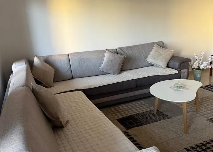 Villa Quiet Room, Close To Airport